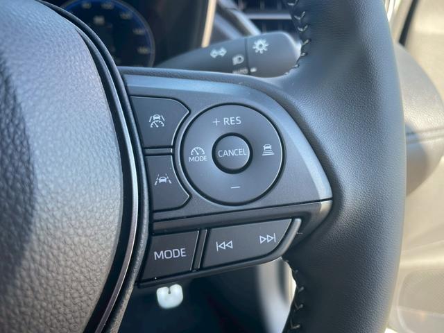 カローラクロス ＧＲスポーツ　登録済未使用車／パノラマルーフ／パノラミックビューモニター／ハンズフリーパワーバックドア／ＡＣ１００Ｖ電源／シートヒーター／シグナロードシステム／フルセグＴＶ／ウインドシールドデアイサー／車両評価書付（27枚目）