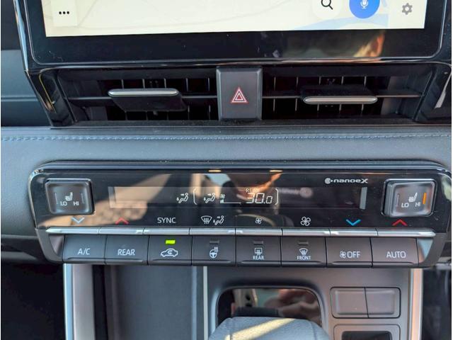ヴォクシー ハイブリッドＳ－Ｚ　１０．５インチディスプレイオーディオ／トヨタチームメイト／ＣＤ・ＤＶＤデッキ／快適利便パッケージ／アドバンストドライブ／セーフティセンス／ＢＳＭ／ＡＣ１００Ｖ（32枚目）