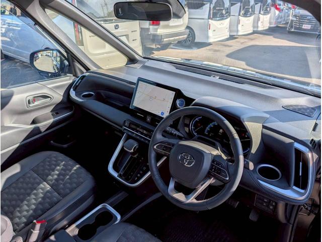 ヴォクシー ハイブリッドＳ－Ｚ　１０．５インチディスプレイオーディオ／トヨタチームメイト／ＣＤ・ＤＶＤデッキ／快適利便パッケージ／アドバンストドライブ／セーフティセンス／ＢＳＭ／ＡＣ１００Ｖ（38枚目）