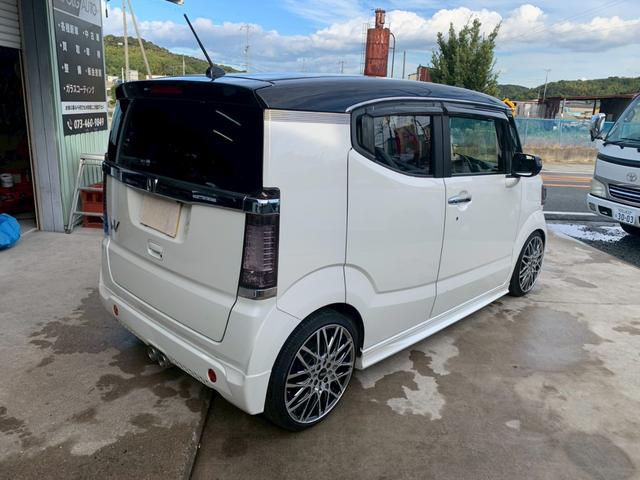 写真で見るよりも現車を　現車をみると写真で見ていたイメージとは少し違う部分もございます。また写真ではわからなかった車の魅力にも気づくことができるので、ぜひご来店ください