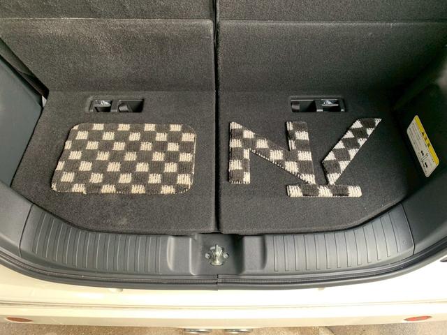 写真で見るよりも現車を　現車をみると写真で見ていたイメージとは少し違う部分もございます。また写真ではわからなかった車の魅力にも気づくことができるので、ぜひご来店ください