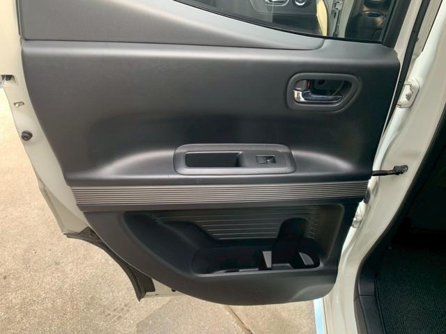 写真で見るよりも現車を　現車をみると写真で見ていたイメージとは少し違う部分もございます。また写真ではわからなかった車の魅力にも気づくことができるので、ぜひご来店ください