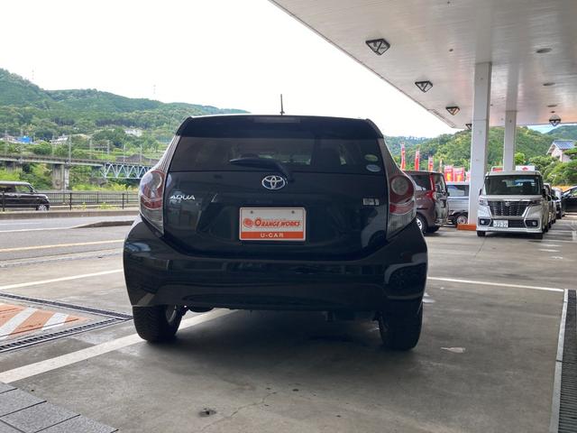 アクア Ｓ　禁煙車　ＥＴＣ　レーダー　スマートキー　シートヒーター　運転席助手席エアバック　走行距離７７４４７ｋｍ（6枚目）