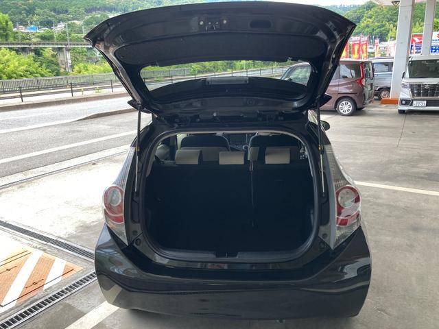 アクア Ｓ　禁煙車　ＥＴＣ　レーダー　スマートキー　シートヒーター　運転席助手席エアバック　走行距離７７４４７ｋｍ（24枚目）