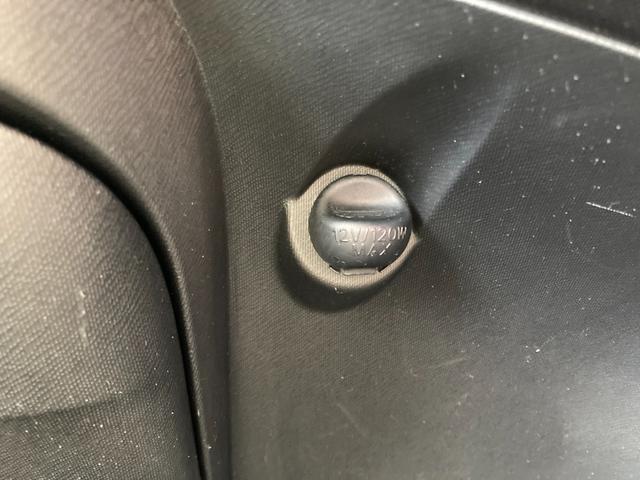 アクア Ｓ　禁煙車　ＥＴＣ　レーダー　スマートキー　シートヒーター　運転席助手席エアバック　走行距離７７４４７ｋｍ（37枚目）