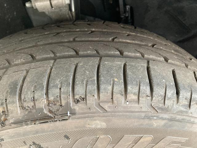 ジープ・グランドチェロキー リミテッド　禁煙車　前後ドラレコ　ＥＴＣ　シートヒーター　フロントサイドバックカメラ　運転席助手席サイドカーテンエアバック　スマートキー　電動シート　電動リアゲード（17枚目）