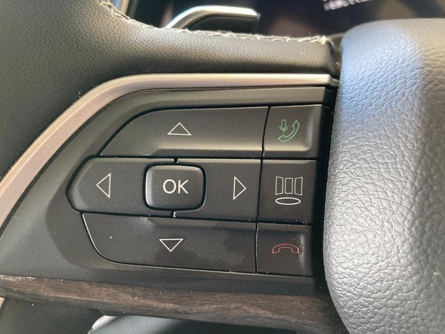 ジープ・グランドチェロキー リミテッド　禁煙車　前後ドラレコ　ＥＴＣ　シートヒーター　フロントサイドバックカメラ　運転席助手席サイドカーテンエアバック　スマートキー　電動シート　電動リアゲード（35枚目）