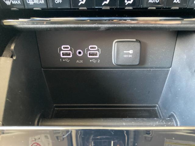ジープ・グランドチェロキー リミテッド　禁煙車　前後ドラレコ　ＥＴＣ　シートヒーター　フロントサイドバックカメラ　運転席助手席サイドカーテンエアバック　スマートキー　電動シート　電動リアゲード（40枚目）