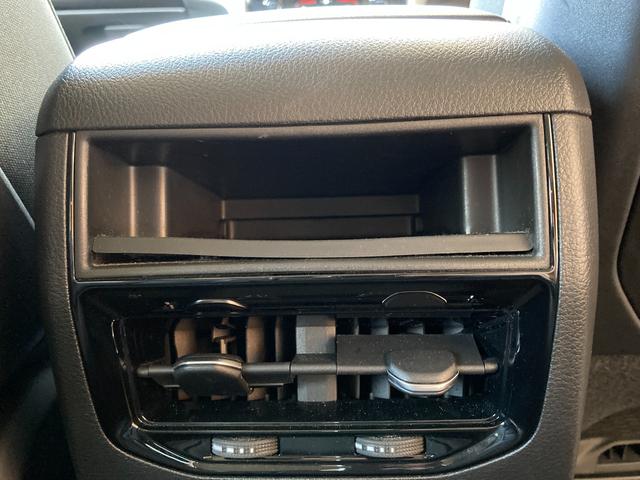 ジープ・グランドチェロキー リミテッド　禁煙車　前後ドラレコ　ＥＴＣ　シートヒーター　フロントサイドバックカメラ　運転席助手席サイドカーテンエアバック　スマートキー　電動シート　電動リアゲード（46枚目）