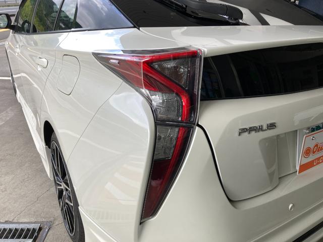 プリウス Ｓセーフティプラス　禁煙車　ＥＴＣ　ドラレコ　モデリスタエアロ　バックカメラ　運転席助手席サイドカーテンエアバック　スマートキー　修復歴なし　走行距離９６４６２ｋｍ（13枚目）