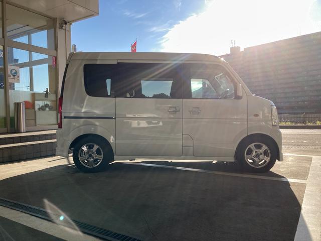 エブリイワゴン PZターボスペシャル 禁煙車 ETC 両側電動自動スライドドア 運転席助手席エアバック シートヒーター ABS 衝突安全ボディ 盗難防止システム キーレスエントリー(8枚目)