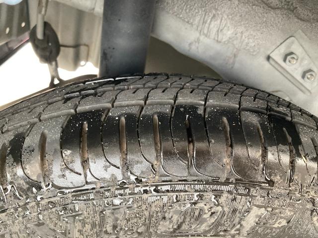 ムーヴコンテ Ｌ　リミテッド　禁煙車　運転席助手席エアバック　電動シート　ベンチシート　パワステ　衝突安全ボディ　盗難防止システム　走行距離３．３万ｋｍ（21枚目）