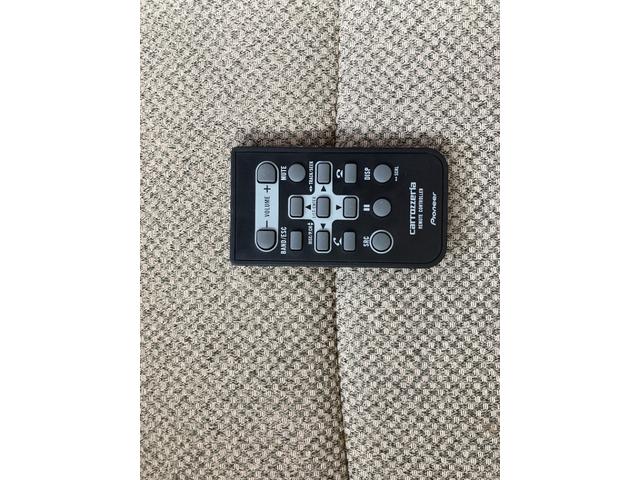 アルトラパン Ｌ　禁煙車　フロントサイドバック全周囲カメラ　ＵＳＢ入力端子　運転席助手席エアバック　衝突被害軽減ブレーキ　　シートヒーター　盗難防止装置　スマートキー　ベンチシート　走行距離９．４万ｋｍ（36枚目）