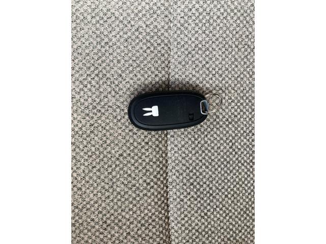 アルトラパン Ｌ　禁煙車　フロントサイドバック全周囲カメラ　ＵＳＢ入力端子　運転席助手席エアバック　衝突被害軽減ブレーキ　　シートヒーター　盗難防止装置　スマートキー　ベンチシート　走行距離９．４万ｋｍ（50枚目）