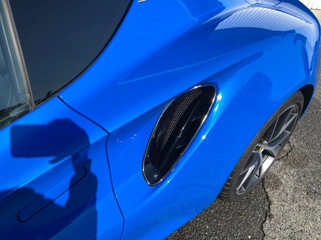 日本 禁煙車 運転席助手席エアバック 電動シート パワステ スマートキー 盗難防止装置 クルーズコントロール ABS 電動リアゲート(18枚目)