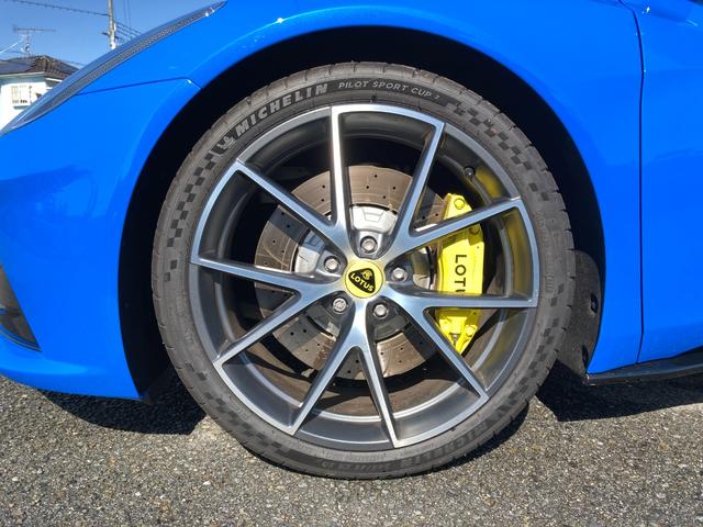 日本 禁煙車 運転席助手席エアバック 電動シート パワステ スマートキー 盗難防止装置 クルーズコントロール ABS 電動リアゲート(33枚目)