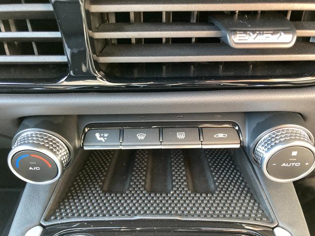 日本 禁煙車 運転席助手席エアバック 電動シート パワステ スマートキー 盗難防止装置 クルーズコントロール ABS 電動リアゲート(36枚目)