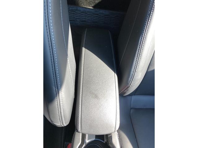 日本 禁煙車 運転席助手席エアバック 電動シート パワステ スマートキー 盗難防止装置 クルーズコントロール ABS 電動リアゲート(40枚目)