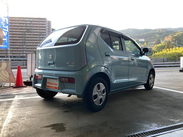アルト Ｌ　禁煙車　運転席助手席エアバック　シートヒーター　盗難防止装置　衝突安全ボディ　ＡＢＳ　ＥＳＣ　アイドリングストップ　ＣＤ　横滑り防止装置（7枚目）