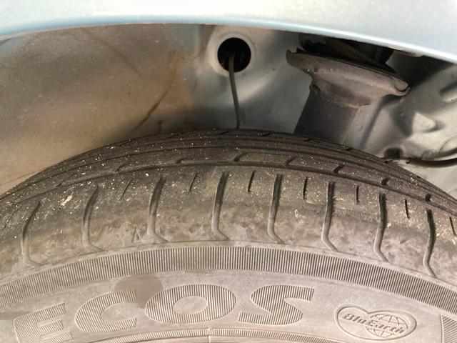 アルト Ｌ　禁煙車　運転席助手席エアバック　シートヒーター　盗難防止装置　衝突安全ボディ　ＡＢＳ　ＥＳＣ　アイドリングストップ　ＣＤ　横滑り防止装置（17枚目）