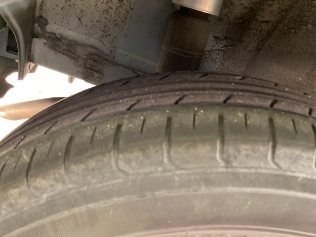 アルト Ｌ　禁煙車　運転席助手席エアバック　シートヒーター　盗難防止装置　衝突安全ボディ　ＡＢＳ　ＥＳＣ　アイドリングストップ　ＣＤ　横滑り防止装置（19枚目）