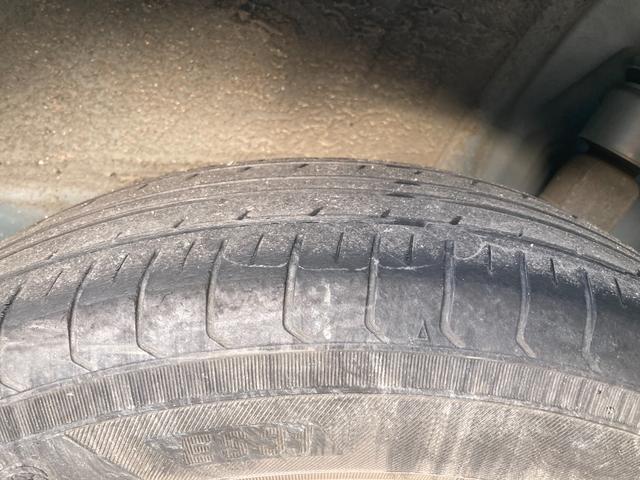 アルト Ｌ　禁煙車　運転席助手席エアバック　シートヒーター　盗難防止装置　衝突安全ボディ　ＡＢＳ　ＥＳＣ　アイドリングストップ　ＣＤ　横滑り防止装置（21枚目）