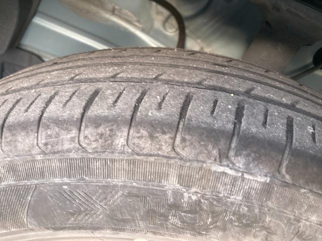 アルト Ｌ　禁煙車　運転席助手席エアバック　シートヒーター　盗難防止装置　衝突安全ボディ　ＡＢＳ　ＥＳＣ　アイドリングストップ　ＣＤ　横滑り防止装置（23枚目）