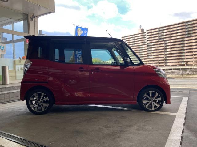 デイズルークス ハイウェイスター　ターボ　禁煙車　ＥＴＣ　フロントサイドバックカメラ　両側電動スライドドア　　盗難防止装置　運転席助手席サイドエアバック　スマートキー（8枚目）