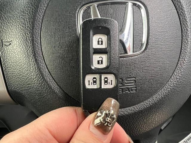 Ｎ－ＢＯＸ Ｇ　ＳＳパッケージ　グー鑑定書付／衝突軽減ブレーキ／ナビ／フルセグテレビ／Ｂｌｕｅｔｏｏｔｈ／ラジオ／ＥＴＣ車載器／両側パワースライドドア／レーンアシスト／プッシュスタート／スマートキー／スペアキー／純正アルミホイール（16枚目）