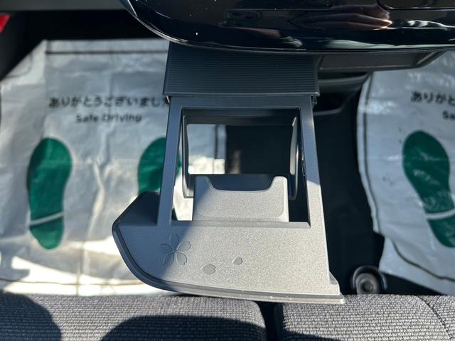 サクラ Ｘ　純正９インチナビ・アラウンドビューモニター・Ｂｌｕｅｔｏｏｔｈ・ＴＶ・ＥＴＣ車載器・衝突軽減ブレーキ・セーフティーシールド・横滑り防止装置・電動パーキング・プッシュスタート・スマートキー・ＡＢＳ（38枚目）