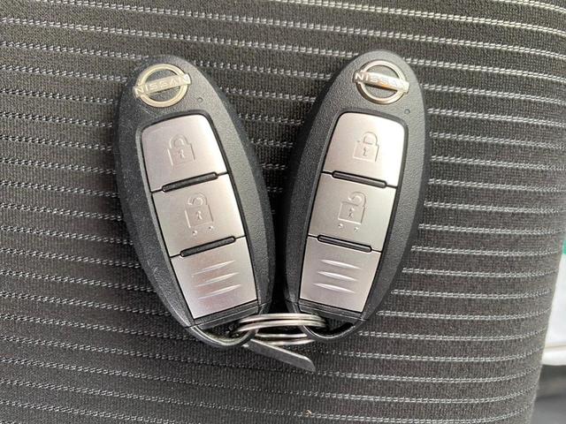 ノート Ｘ　プロパイロット・全方位カメラ・純正９インチナビ・デジタルインナーミラー・Ｂｌｕｅｔｏｏｔｈ・バックカメラ・ステアリングスイッチ・ＥＴＣ・ＤＶＤ・プッシュスタート・置き型充電・ＤＶＤ・ＣＤ・フルセグ（14枚目）