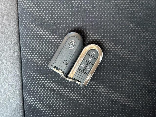 タント カスタムＲＳ　トップエディションＳＡＩＩ　グー鑑定書付／衝突軽減ブレーキ／純正８インチナビ／フルセグＴＶ／Ｂｌｕｅｔｏｏｔｈ／ＣＤ／ＤＶＤ／バックカメラ／両側パワースライドドア／ＥＴＣ車載器／純正アルミホイール／プッシュスタート／スマートキー（11枚目）