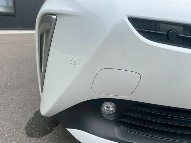 プリウス 　衝突軽減ブレーキ・ナビ・Ｂｌｕｅｔｏｏｔｈ・リアクリアランスソナー・ラジオ・バックカメラ・ＥＴＣ車載器・横滑り防止装置・レーンアシスト・プッシュスタート・スマートキー・オートライト・ＬＥＤヘッドライト（24枚目）