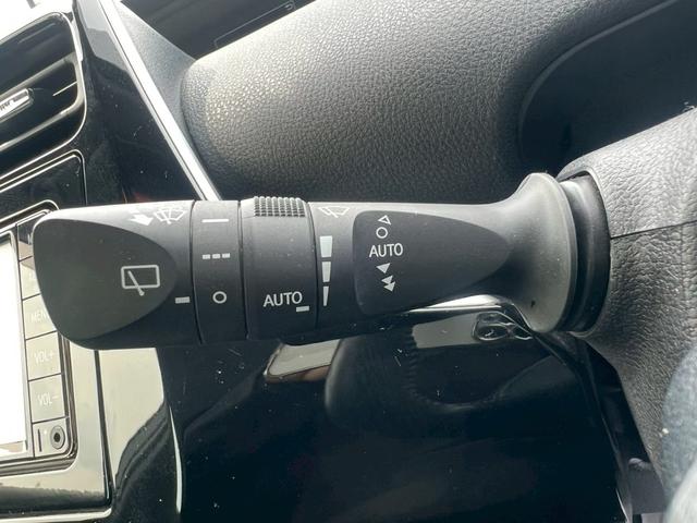 プリウス 　衝突軽減ブレーキ・ナビ・Ｂｌｕｅｔｏｏｔｈ・リアクリアランスソナー・ラジオ・バックカメラ・ＥＴＣ車載器・横滑り防止装置・レーンアシスト・プッシュスタート・スマートキー・オートライト・ＬＥＤヘッドライト（36枚目）