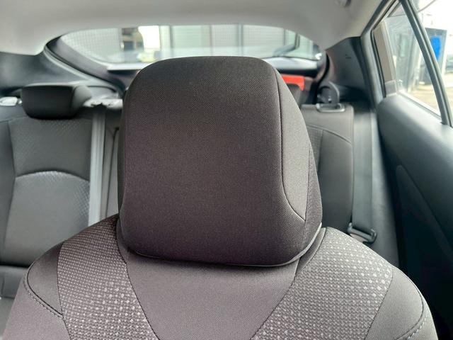 プリウス 　衝突軽減ブレーキ・ナビ・Ｂｌｕｅｔｏｏｔｈ・リアクリアランスソナー・ラジオ・バックカメラ・ＥＴＣ車載器・横滑り防止装置・レーンアシスト・プッシュスタート・スマートキー・オートライト・ＬＥＤヘッドライト（68枚目）