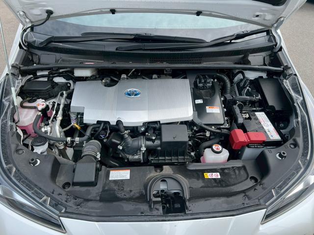 プリウス 　衝突軽減ブレーキ・ナビ・Ｂｌｕｅｔｏｏｔｈ・リアクリアランスソナー・ラジオ・バックカメラ・ＥＴＣ車載器・横滑り防止装置・レーンアシスト・プッシュスタート・スマートキー・オートライト・ＬＥＤヘッドライト（72枚目）