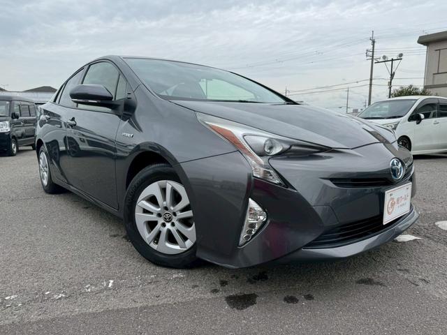 プリウス Ｓ　ナビ・・Ｂｌｕｅｔｏｏｔｈ・テレビ・ＡＭ・ＦＭ・バックカメラ・ＥＴＣ車載器・横滑り防止措置・車両接近通報・プッシュスタート・スマートキー・ステアリングリモコン・電動格納ミラー・パワーウィンドウ・ＡＢＳ（16枚目）