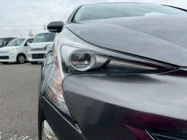 プリウス Ｓ　ナビ・・Ｂｌｕｅｔｏｏｔｈ・テレビ・ＡＭ・ＦＭ・バックカメラ・ＥＴＣ車載器・横滑り防止措置・車両接近通報・プッシュスタート・スマートキー・ステアリングリモコン・電動格納ミラー・パワーウィンドウ・ＡＢＳ（22枚目）