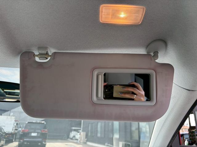 プリウス Ｓツーリングセレクション　ナビ・Ｂｌｕｅｔｏｏｔｈ・バックカメラ・テレビ・シートヒーター・プッシュスタート・ＬＥＤヘッドライト・アイドリングストップ・アイドリングストップ（39枚目）
