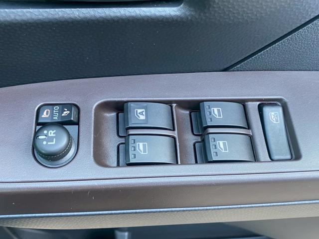 ルーミー Ｘ　Ｓ　純正ナビ・フルセグＴＶ・Ｂｌｕｅｔｏｏｔｈ・バックカメラ・トヨタセーフティセンス・障害物センサー・プッシュスタート・スマートキー・オートライト・ステアリングリモコン・アイドリングストップ（29枚目）