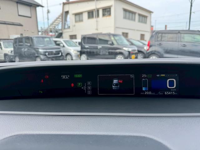 プリウス Ｓセーフティプラス　純正９インチナビ・テレビ・Ｂｌｕｅｔｏｏｔｈ・ＦＭ・バックカメラ・ＥＴＣ車載器・クルーズコントロール・ステアリングリモコン・プッシュスタート・スマートキー・ＬＥＤヘッドライト・ヘッドアップディスプレイ（33枚目）