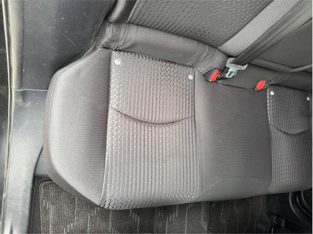 プリウス Ｓセーフティプラス　純正９インチナビ・テレビ・Ｂｌｕｅｔｏｏｔｈ・ＦＭ・バックカメラ・ＥＴＣ車載器・クルーズコントロール・ステアリングリモコン・プッシュスタート・スマートキー・ＬＥＤヘッドライト・ヘッドアップディスプレイ（56枚目）