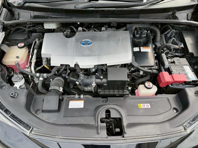 プリウス Ｓセーフティプラス　純正９インチナビ・テレビ・Ｂｌｕｅｔｏｏｔｈ・ＦＭ・バックカメラ・ＥＴＣ車載器・クルーズコントロール・ステアリングリモコン・プッシュスタート・スマートキー・ＬＥＤヘッドライト・ヘッドアップディスプレイ（72枚目）