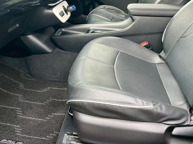 プリウス Ｓセーフティプラス　純正ナビ・テレビ・Ｂｌｕｅｔｏｏｔｈ・バックカメラ・ＣＤ・ＤＶＤ・ＥＴＣ車載器・クルーズコントロール・アドバンストパークシステム・衝突軽減ブレーキ・横滑り防止装置・プッシュスタート・ＬＥＤヘッドライト（69枚目）