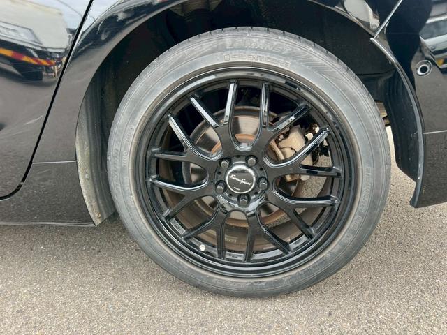 プリウス Ｓセーフティプラス　純正ナビ・ＴＶ・Ｂｌｕｅｔｏｏｔｈ・ＦＭ・ＥＴＣ車載器・クルーズコントロール・ステアリングリモコン・プッシュスタート・スマートキー・インテリジェントパーキング・横滑り防止措置・ヘッドアップディスプレイ（29枚目）