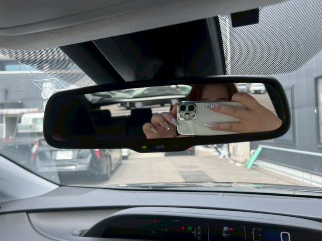 プリウス Ｓセーフティプラス　純正ナビ・ＴＶ・Ｂｌｕｅｔｏｏｔｈ・ＦＭ・ＥＴＣ車載器・クルーズコントロール・ステアリングリモコン・プッシュスタート・スマートキー・インテリジェントパーキング・横滑り防止措置・ヘッドアップディスプレイ（41枚目）