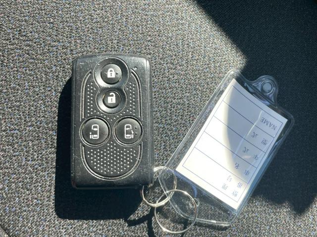 タント カスタムＲＳ　グー鑑定書付・ナビ・Ｂｌｕｅｔｏｏｔｈ・両側パワースライドドア・ＴＶ・オートライト・オートエアコン・プッシュスタート・スマートキー・フルフラットシート・電動格納ミラー・パワーウィンドウ（25枚目）