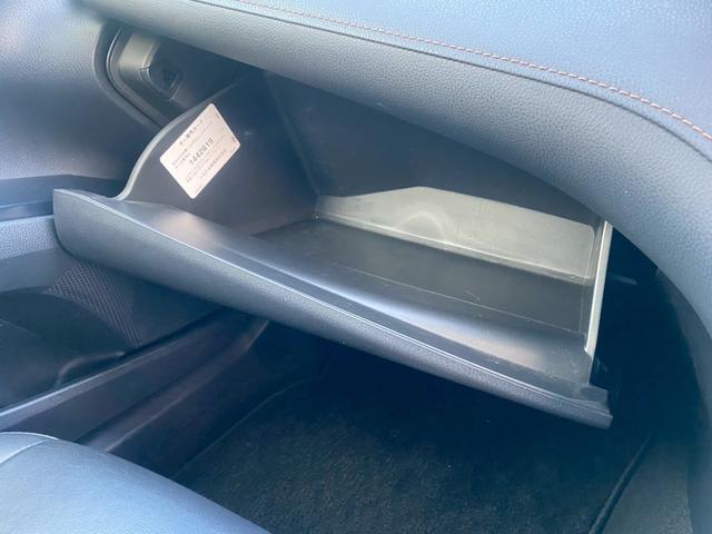 カムリ Ｇレザーパッケージ　グー鑑定書付／衝突軽減ブレーキ／純正ナビ／フルセグテレビ／Ｂｌｕｅｔｏｏｔｈ／ＣＤ／ＤＶＤバックカメラ／ＥＴＣ車載器／パワーシート／シートヒーター／アダプティブクルーズコントロール／ＬＥＤヘッドライト（48枚目）