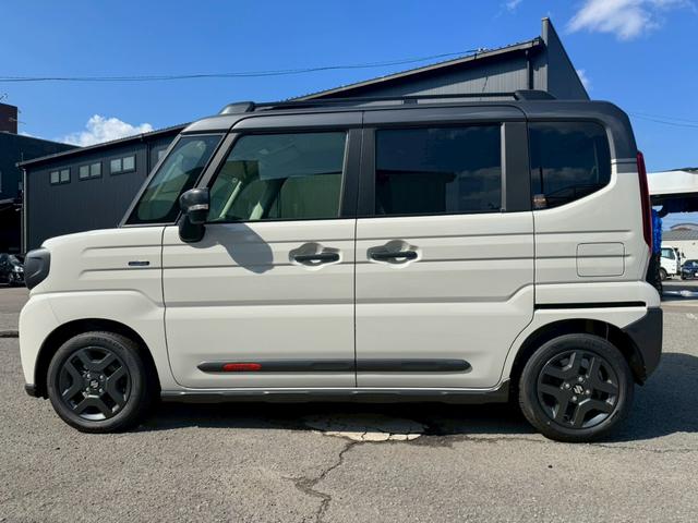 スペーシアギア ハイブリッドＸＺ　グー鑑定書付／届出済未使用車／純９インチナビ／全方位カメラ／衝突軽減ブレーキ／両側パワースライドドア／クルーズコントロール／電子制御パーキングブレーキ／シートヒーター／フルセグＴＶ／Ｂｌｕｅｔｏｏｔｈ（18枚目）