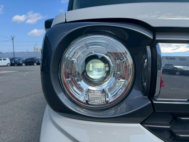 スペーシアギア ハイブリッドＸＺ　グー鑑定書付／届出済未使用車／純９インチナビ／全方位カメラ／衝突軽減ブレーキ／両側パワースライドドア／クルーズコントロール／電子制御パーキングブレーキ／シートヒーター／フルセグＴＶ／Ｂｌｕｅｔｏｏｔｈ（20枚目）